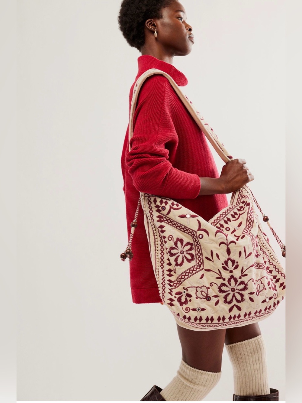 Free People - Vic Velvet Slouchy Bag - Moonlight